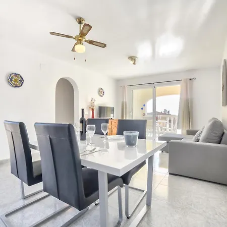 Sasha - Plusholidays Ifach