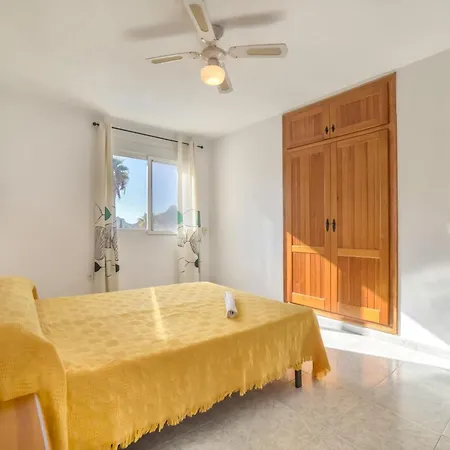 Sasha - Plusholidays Ifach