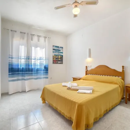 Sasha - Plusholidays *