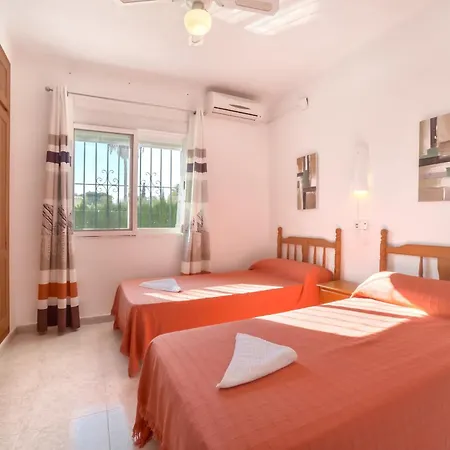 Sasha - Plusholidays Villa Ifach