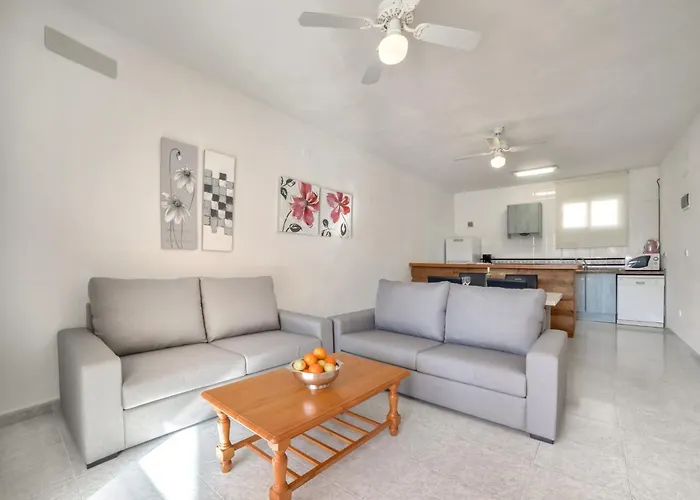 Sasha - Plusholidays * Ifach