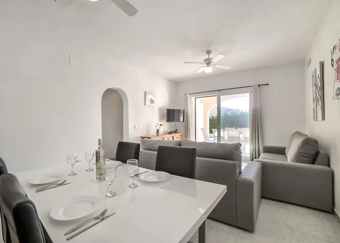 Sasha - Plusholidays 빌라 Ifach